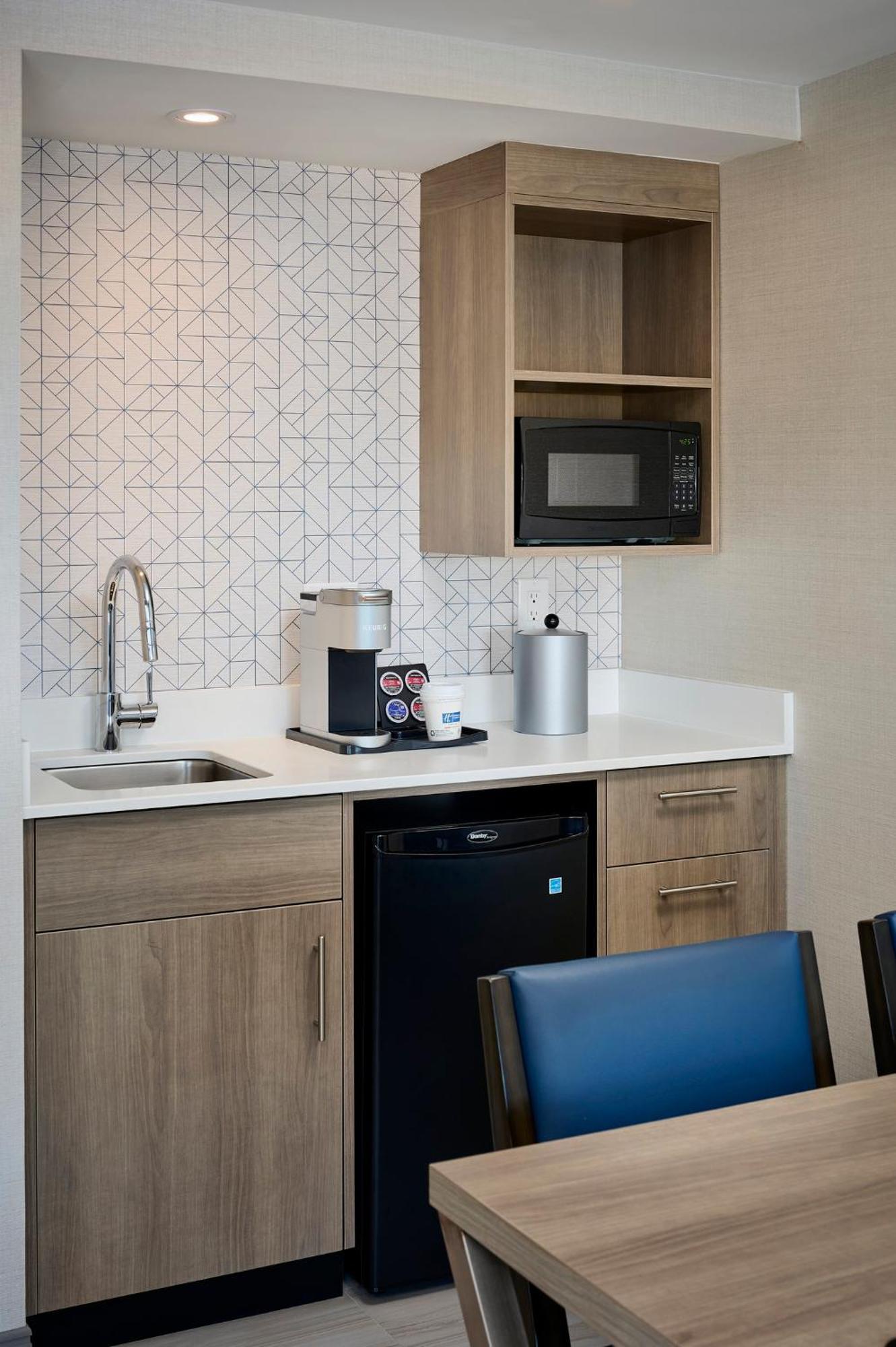 Holiday Inn Express & Suites Kitchener Southeast By Ihg Dış mekan fotoğraf