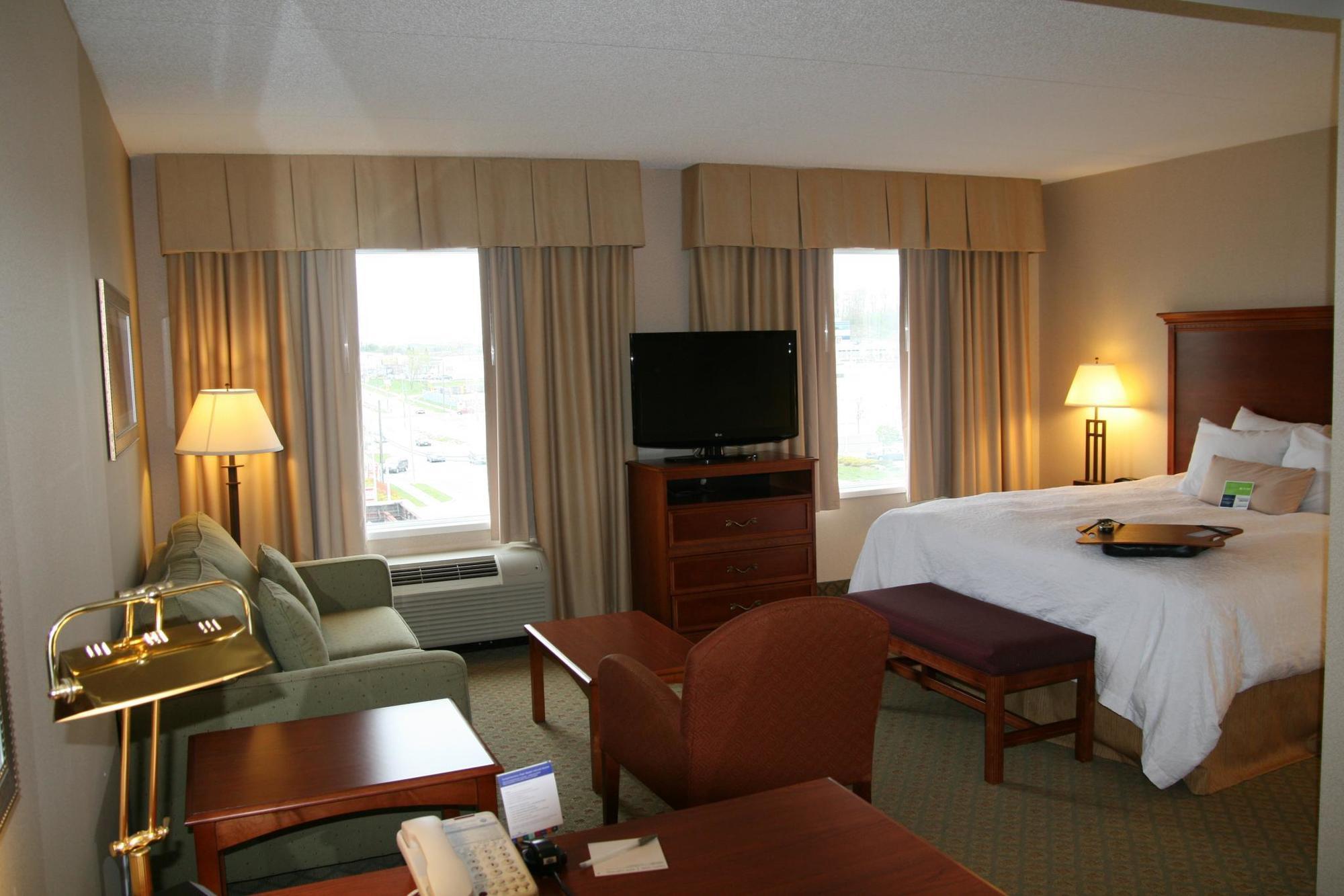 Holiday Inn Express & Suites Kitchener Southeast By Ihg Oda fotoğraf